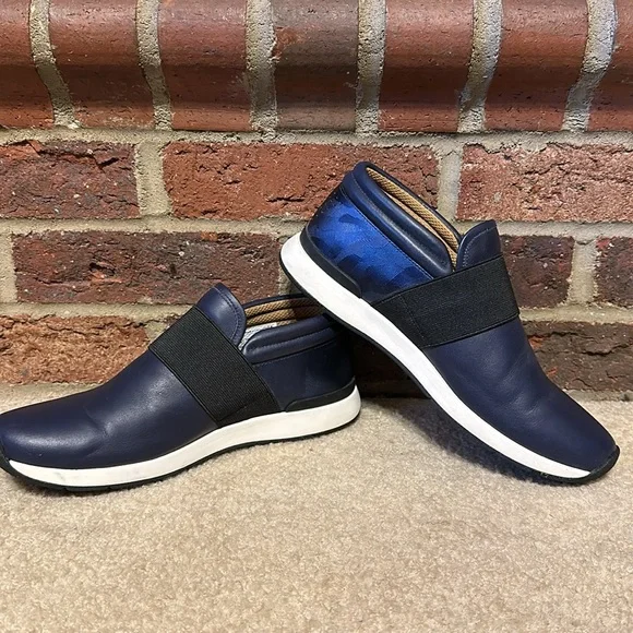 Worn Once!! SZ 6.5 women’s Vionic Calina Camo slip on tennis shoe! Leather!! - Picture 4 of 8